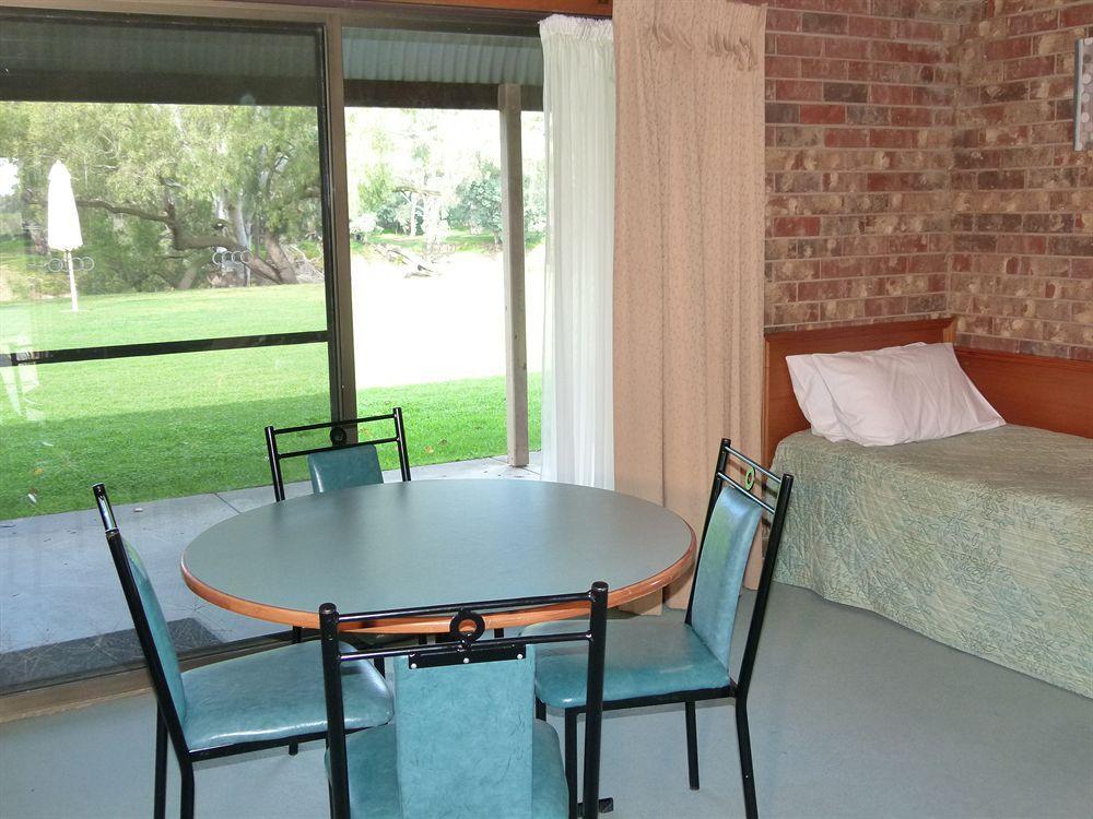 Cadell On The Murray Motel Moama Exterior photo