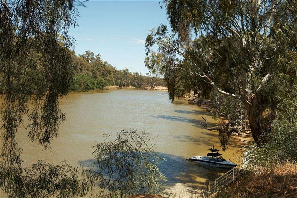 Cadell On The Murray Motel Moama Exterior photo
